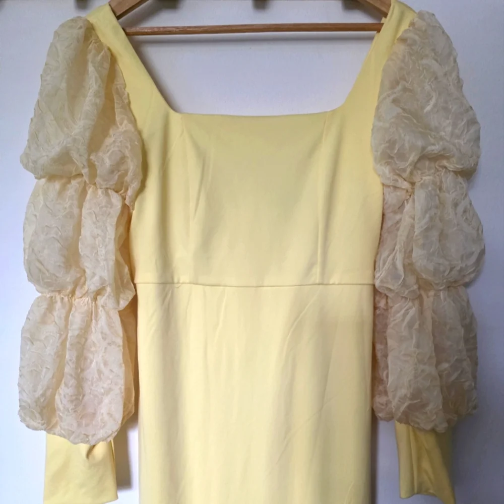 SHEIN Yellow Long Sleeve Dress - Picture 4 of 10